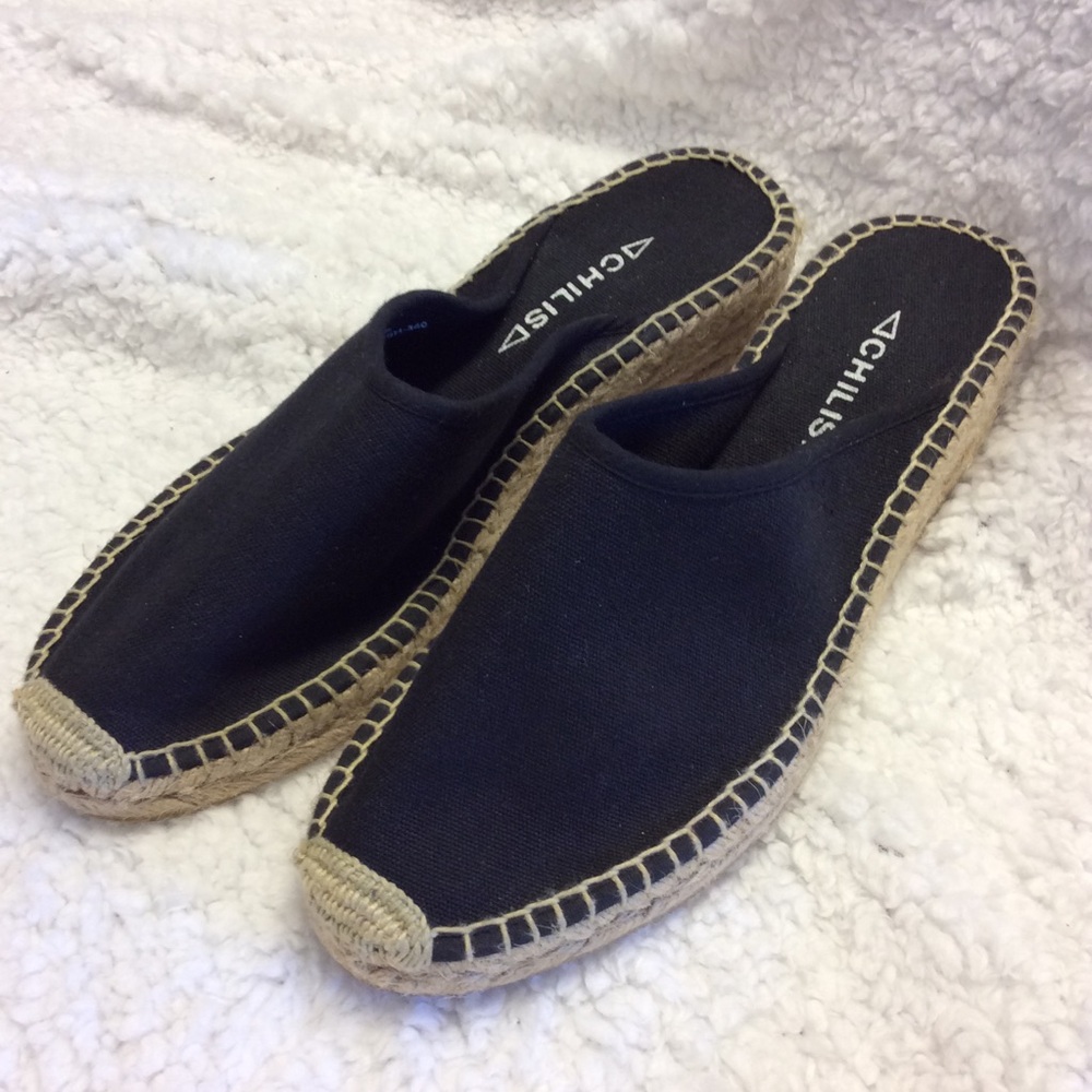 CHILIS Black Canvas Espadrilles  Size 9.5